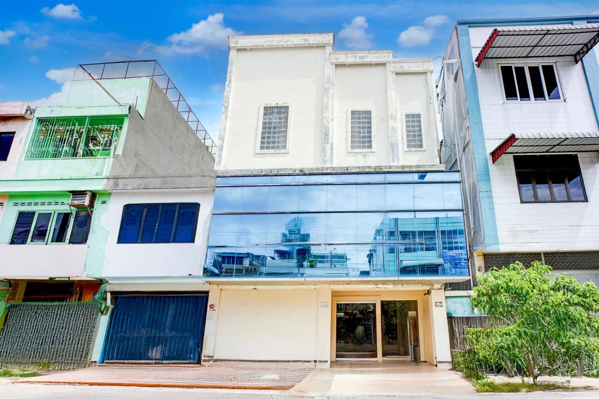 Collection O Peunayong Near Masjid Raya Baiturrahman Formerly Siwah Hotel Banda Aceh Buitenkant foto